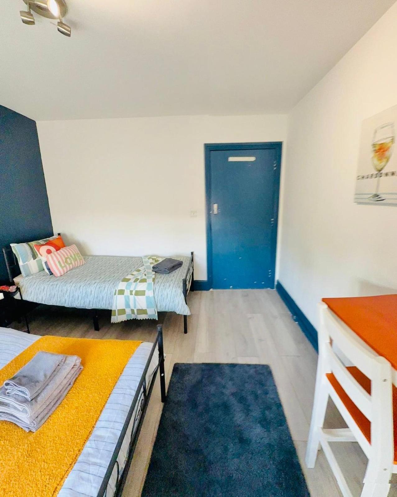 London Budget Rooms 603 Rum bild